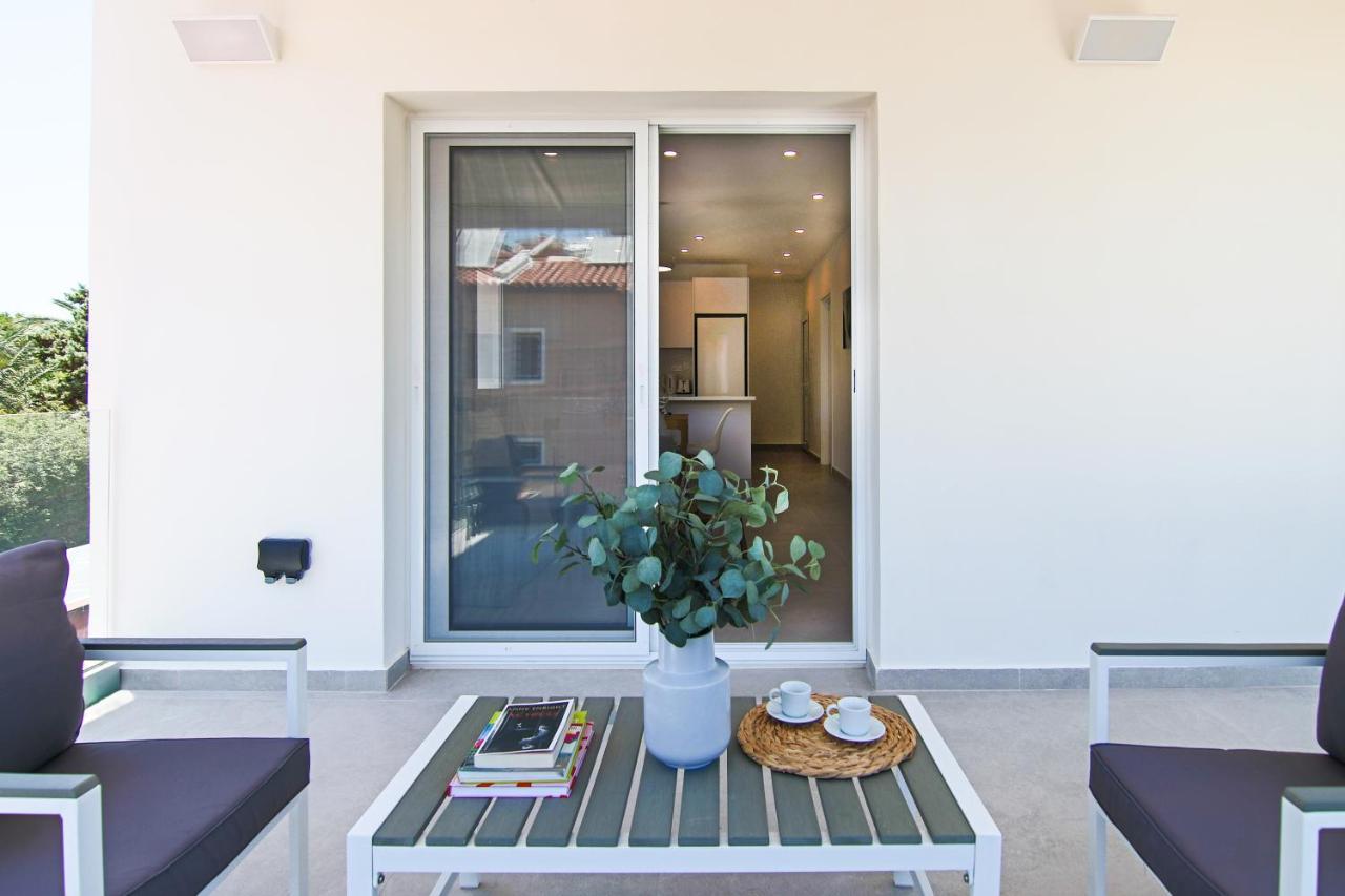 Appartamento Phaedrus Living Seaside Luxury Limnaria 172 Paphos Esterno foto